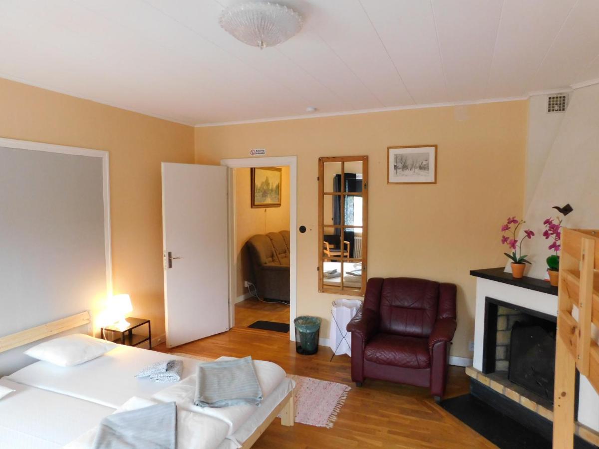 Solgarden Vandrarhem Hostal B&B Blackstad Екстериор снимка